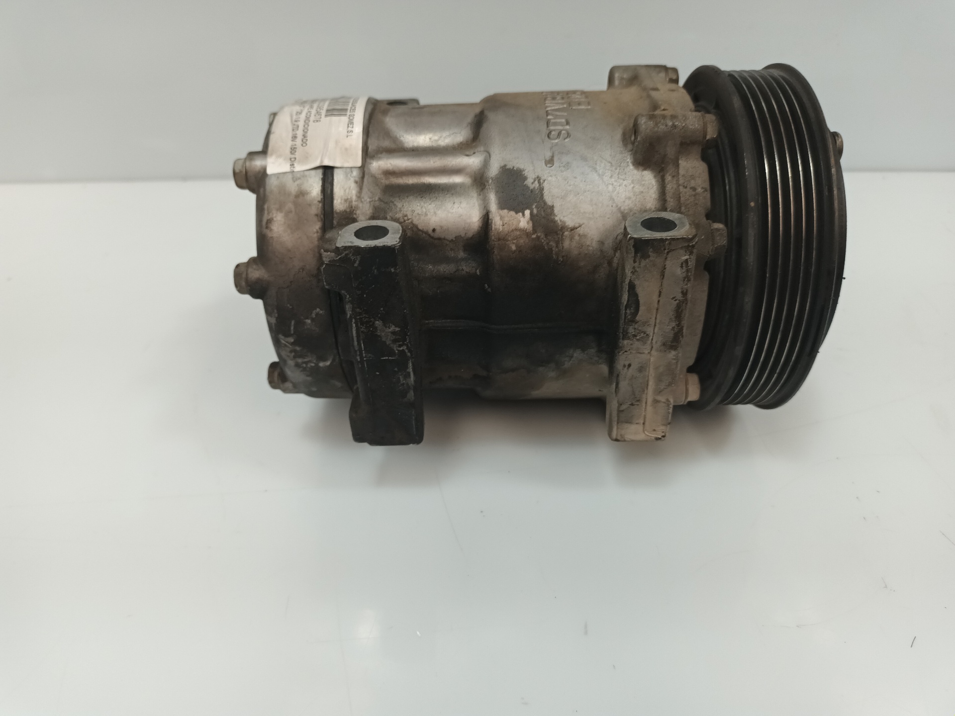 NISSAN Air Condition Pump 11158105460 25400226