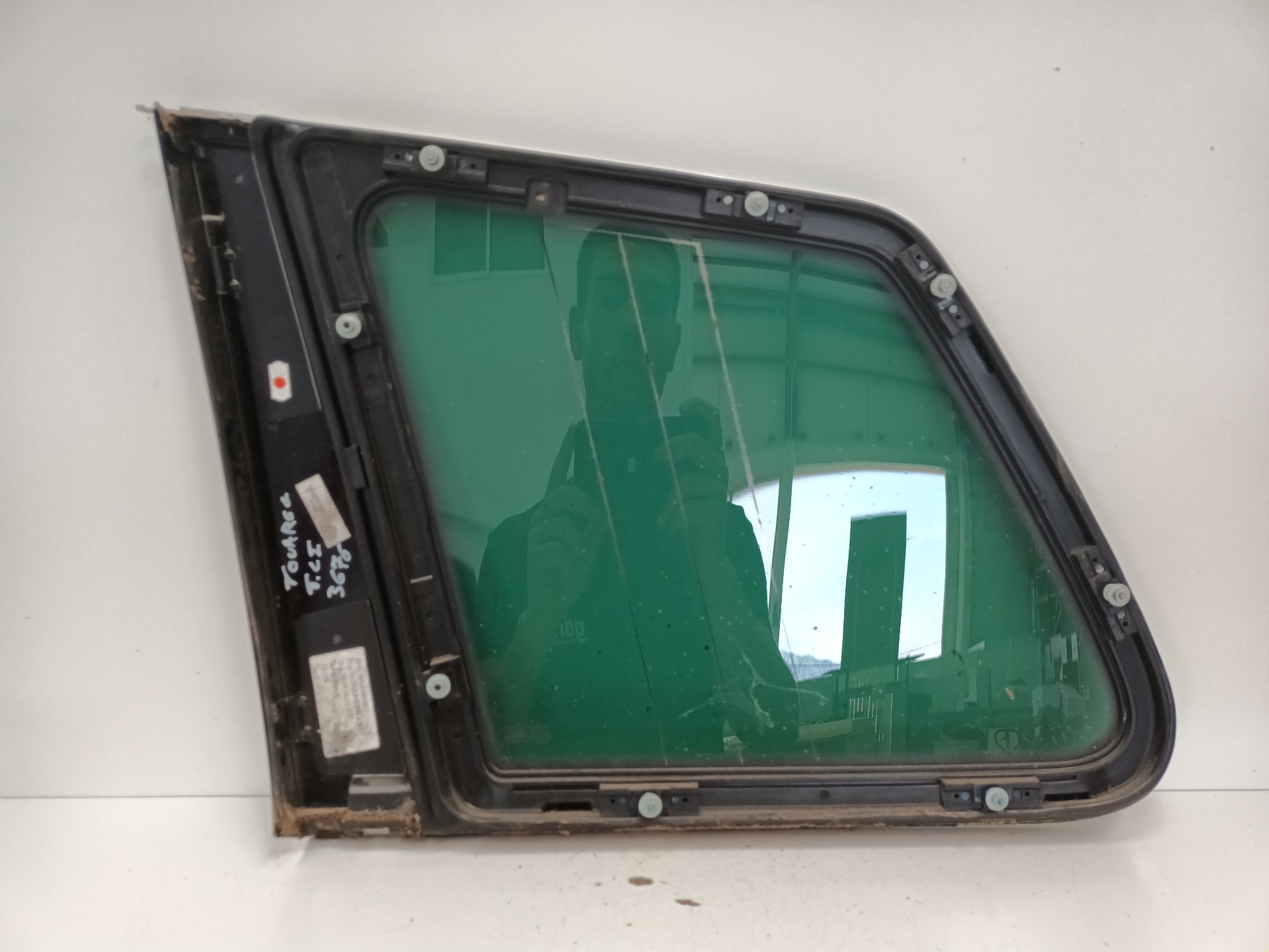 VOLKSWAGEN Touareg 1 generation (2002-2010) Rear Right  Window 7L6845298 25275966