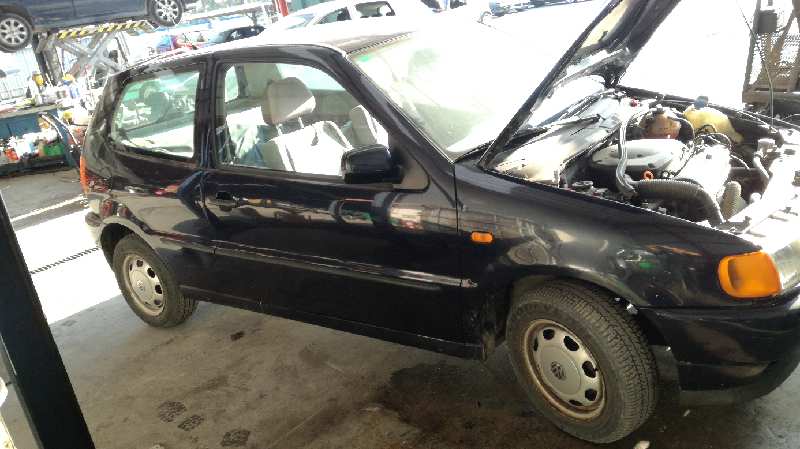 VAUXHALL Polo 3 generation (1994-2002) Hасос кондиционера 6N0820803A 25262857