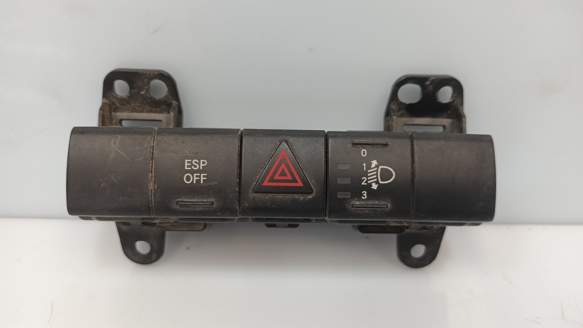 HYUNDAI Santa Fe DM (2012-2020) Hazard button 12861862 25392552