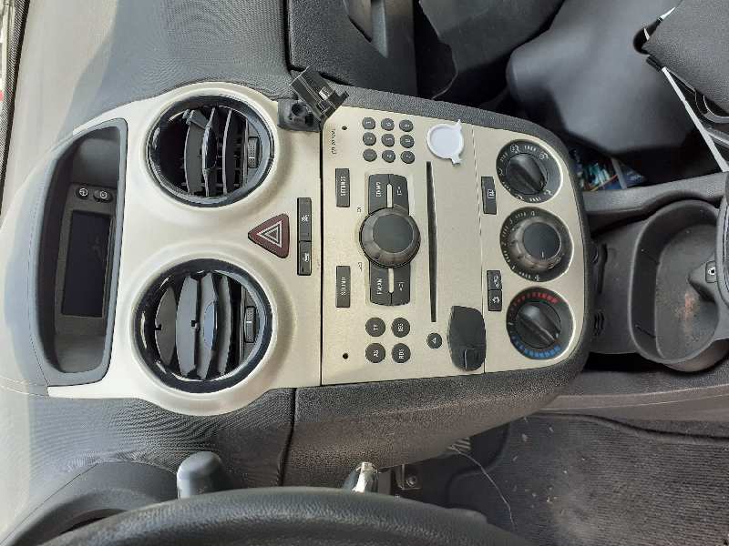FORD USA Corsa D (2006-2020) Кнопка стеклоподъемника передней левой двери 13258521 24088009