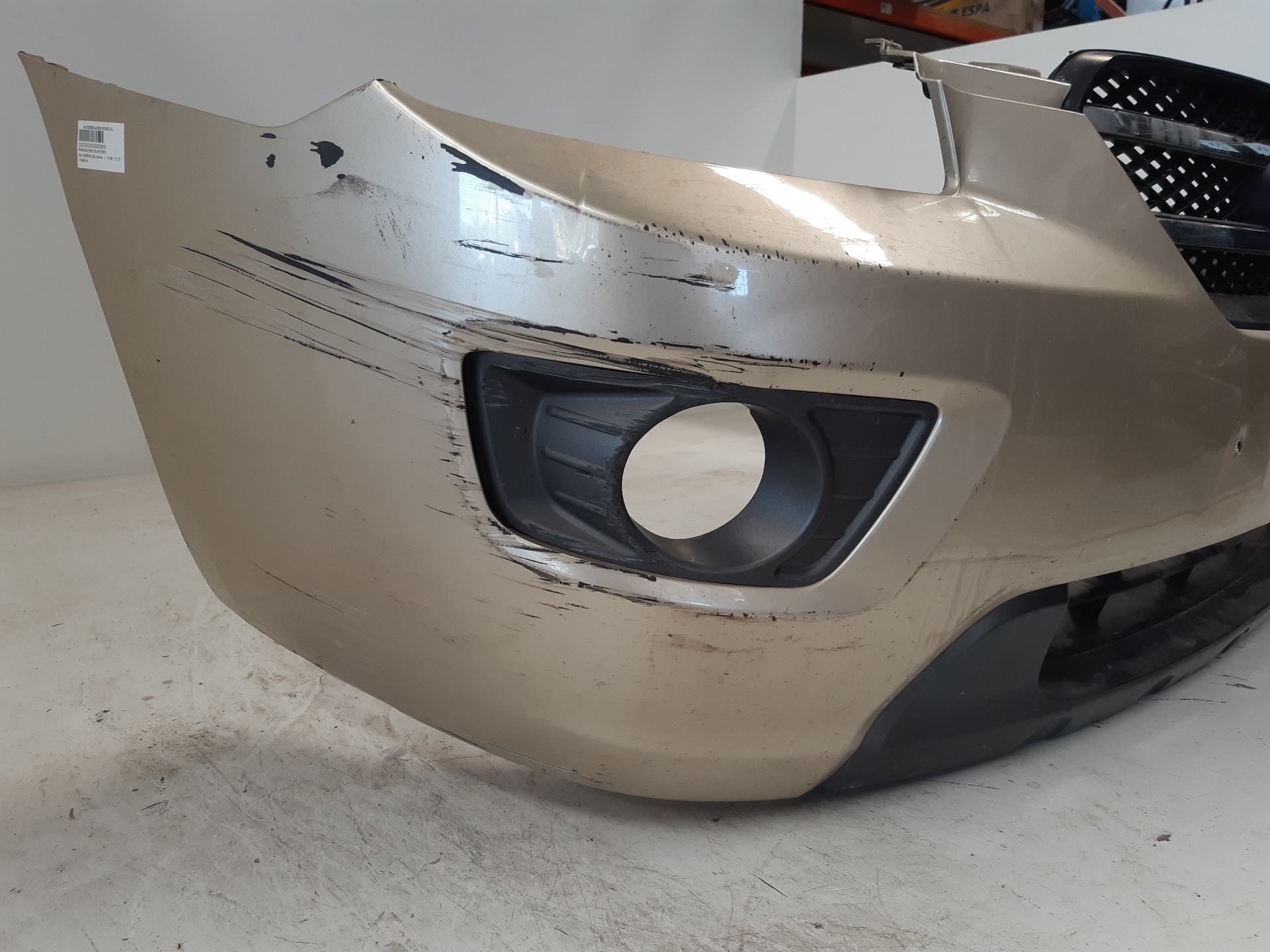 CHEVROLET Carens Front Bumper CHAMPAGNE 24129643