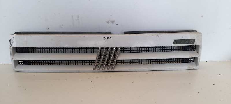 PEUGEOT Radiator Grille A2555381 25264753
