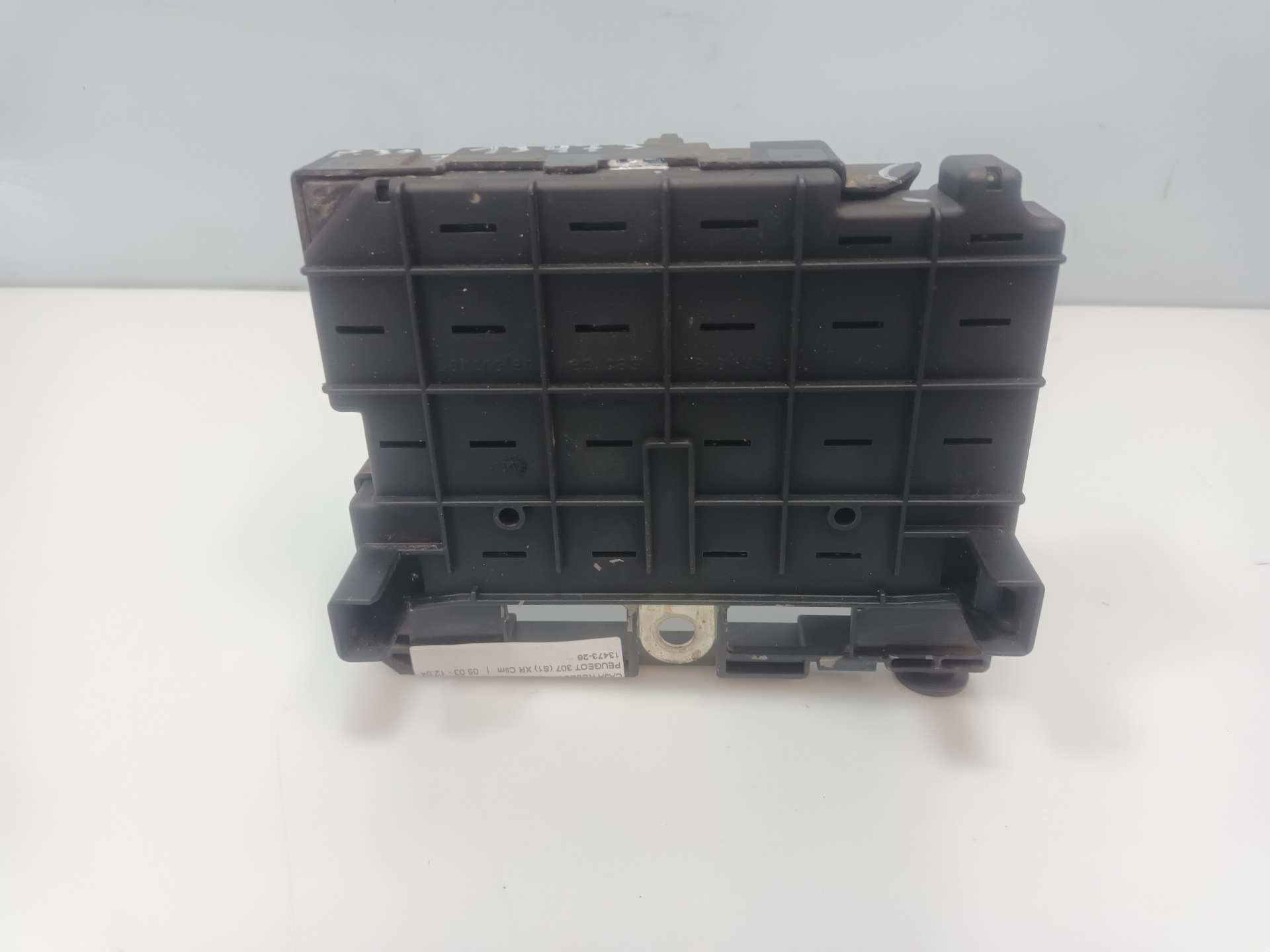 Caja de relés / fusibles 9646405180 de Peugeot 307 2003-2004 - pieza usada