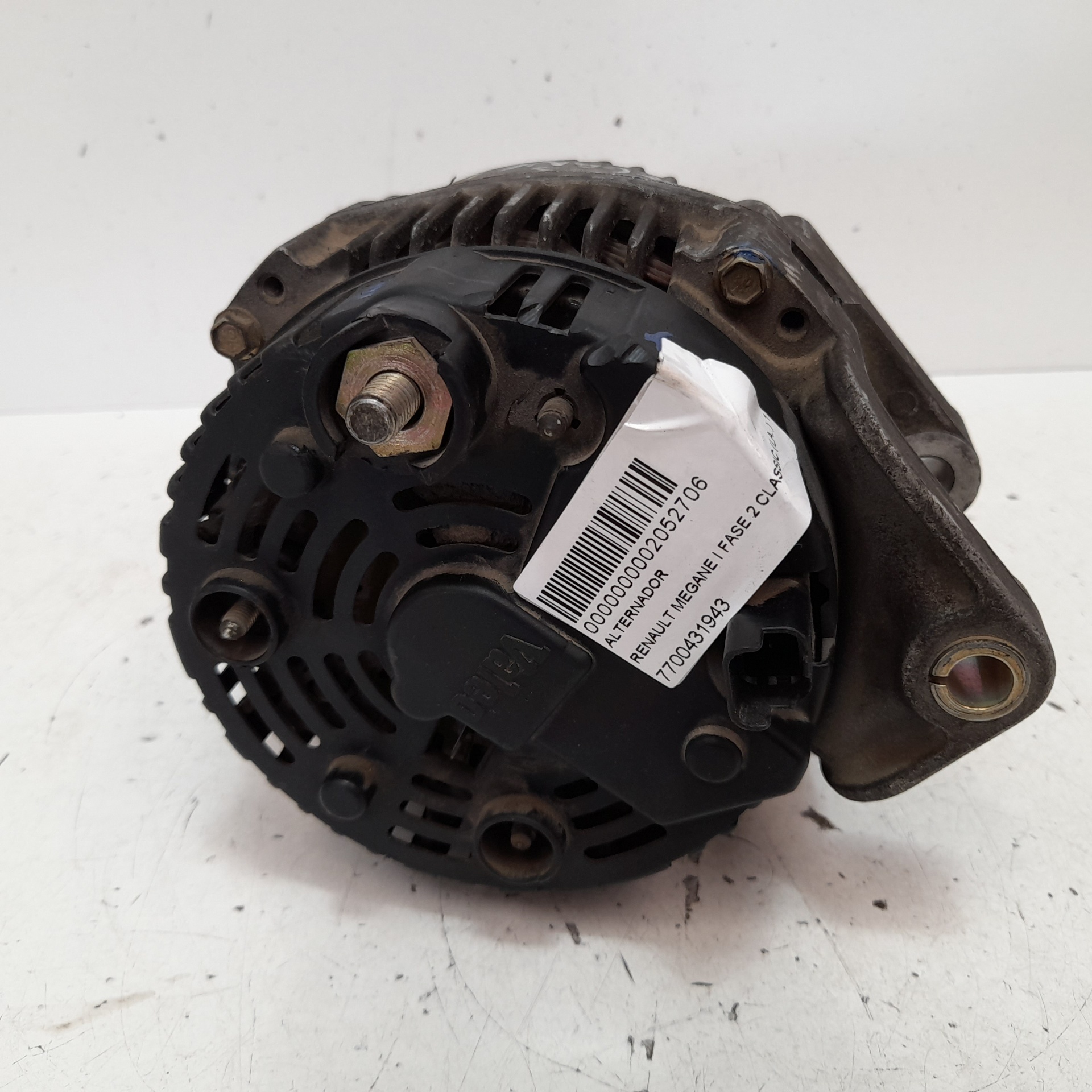 Alternator F9Q 7700431943 de Renault Megane i 1999-2000 - pieza usada