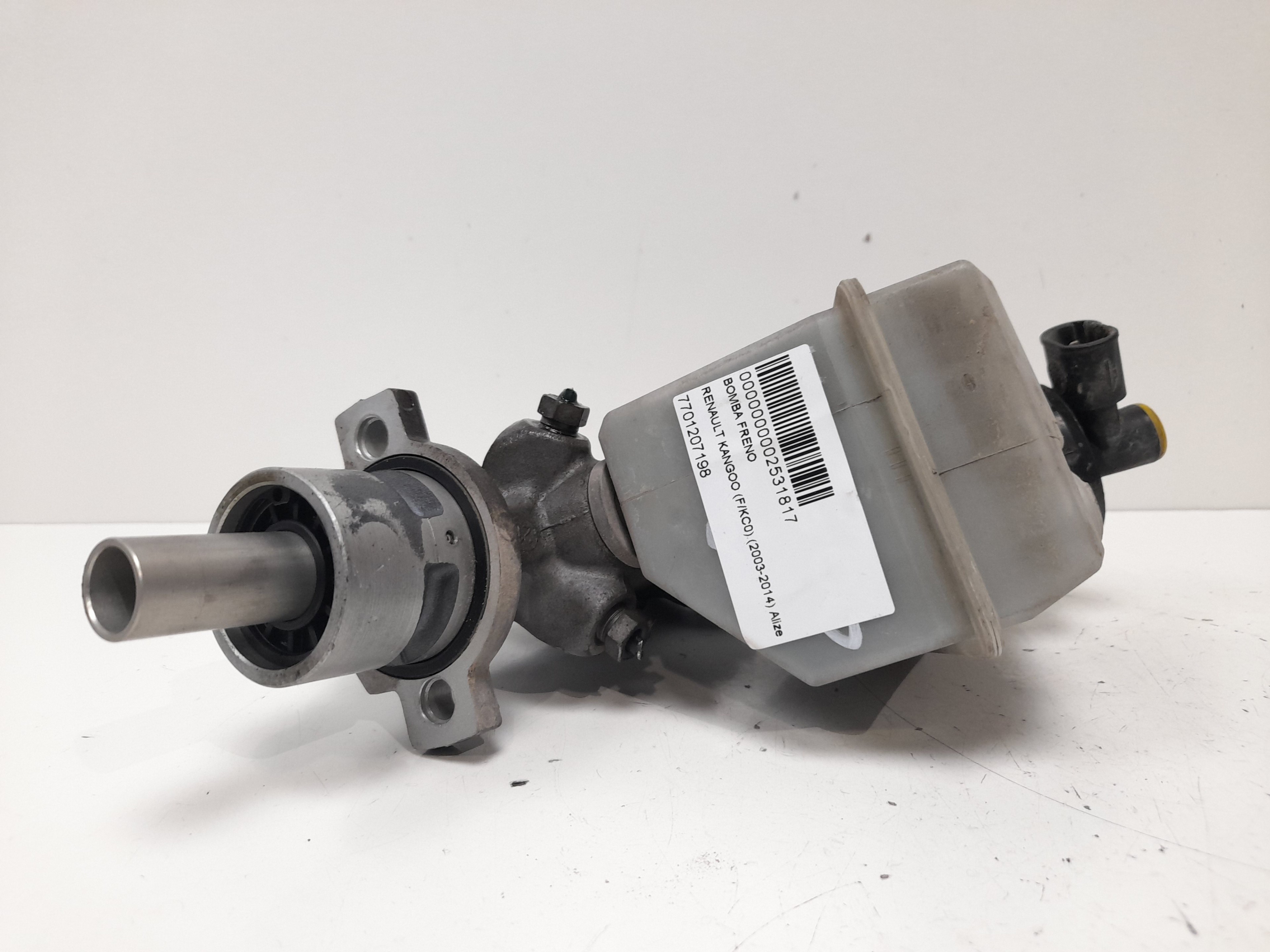 RENAULT Kangoo 1 generation (1998-2009) Brake Cylinder 7700417826G 24087984