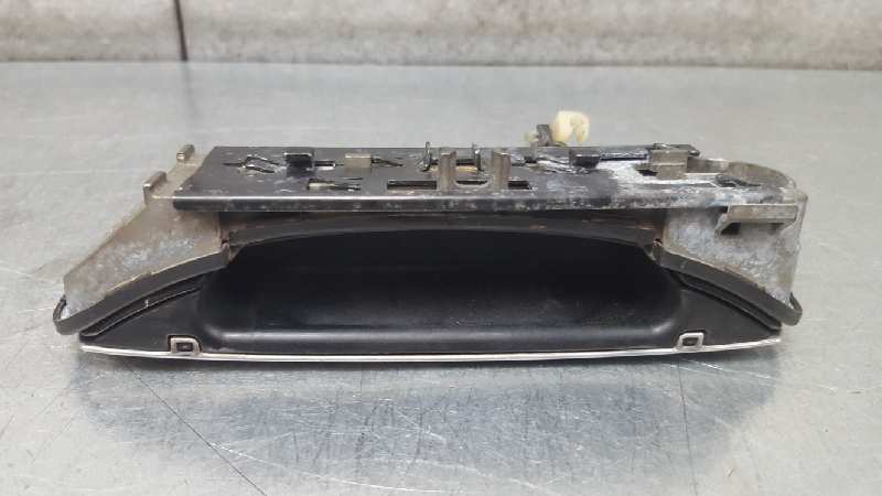 HONDA A4 B5/8D (1994-2001) Front Right Door Exterior Handle 8D0837208A 25258838