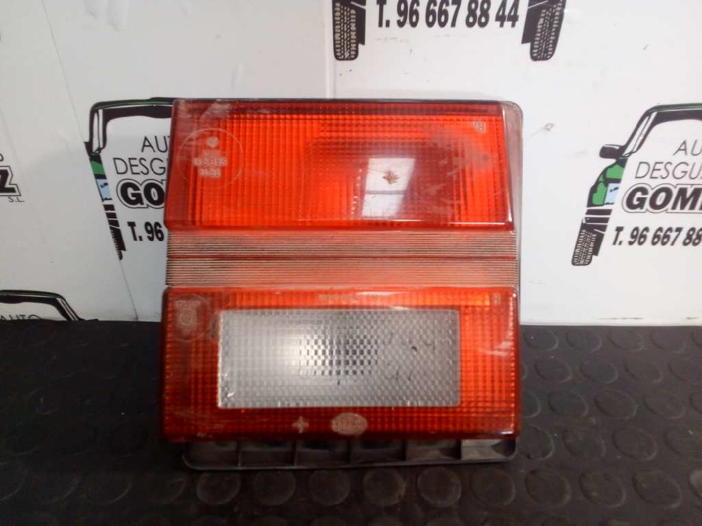 AUDI 100 S3 (1982-1990) Задна дясна задна лампа 443945226 25233948