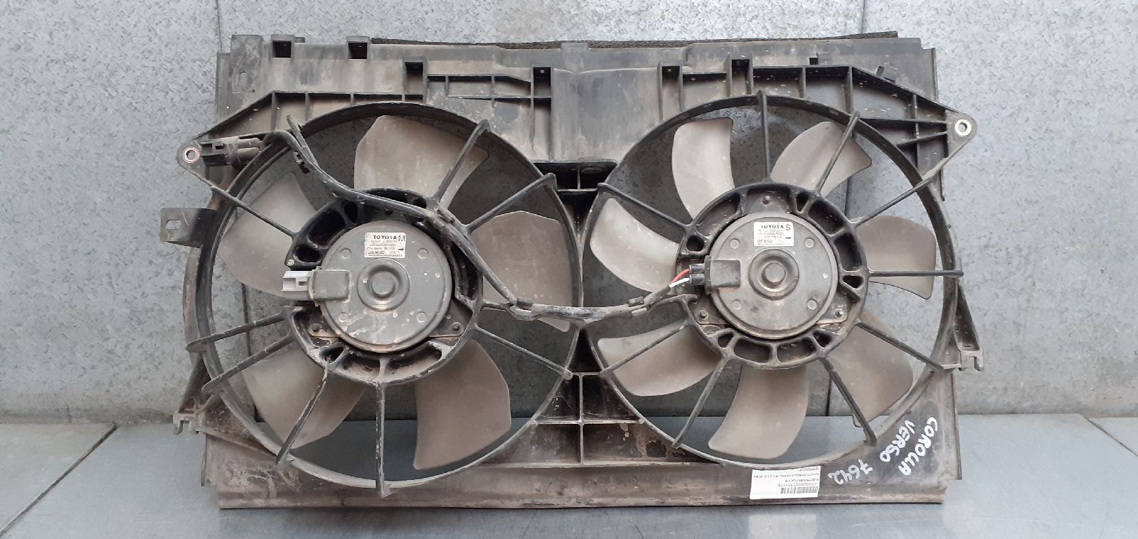 FORD Corolla Verso 1 generation (2001-2009) Difūzoriaus ventiliatorius 163630G050 25263343