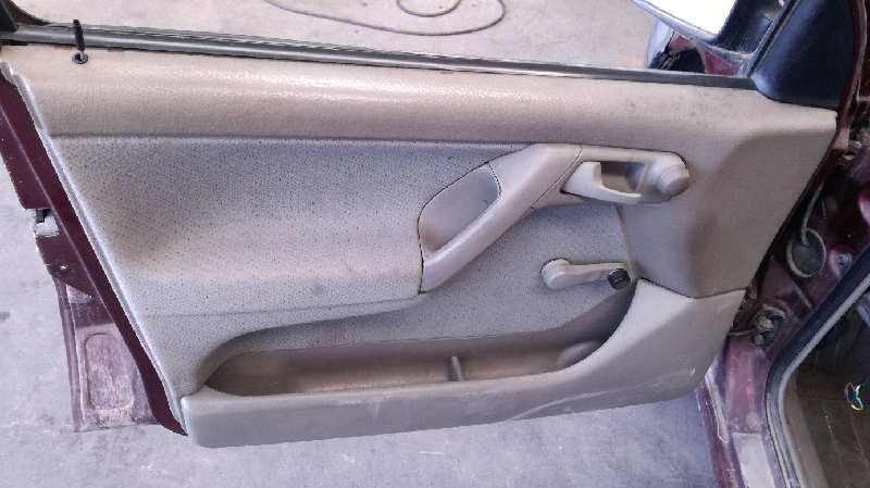 VOLKSWAGEN Vento 1 generation (1992-1998) Помпа за климатик 08242611570 25262145