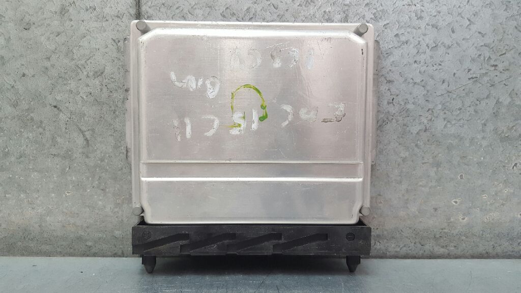 VOLVO S60 1 generation (2000-2009) Engine Control Unit ECU 08677708A 21992487