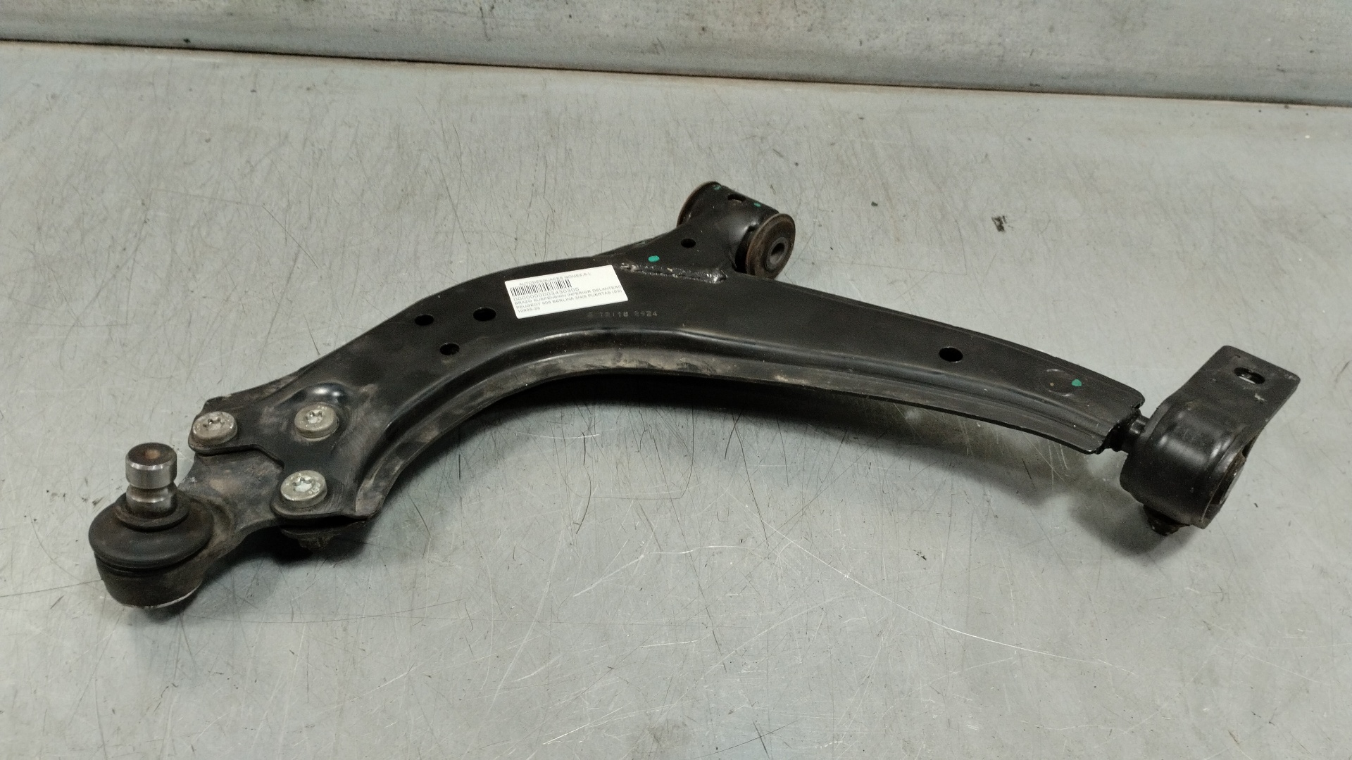 PEUGEOT 306 1 generation (1993-2002) Front Right Arm 25277179