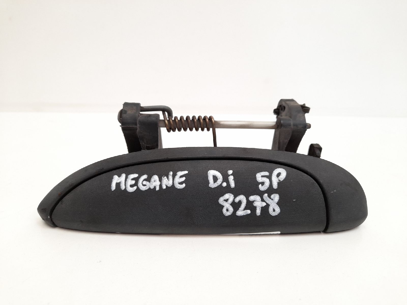 KIA Megane 1 generation (1995-2003) Priekinių kairių durų išorinė rankenėlė 7700433075 24112287