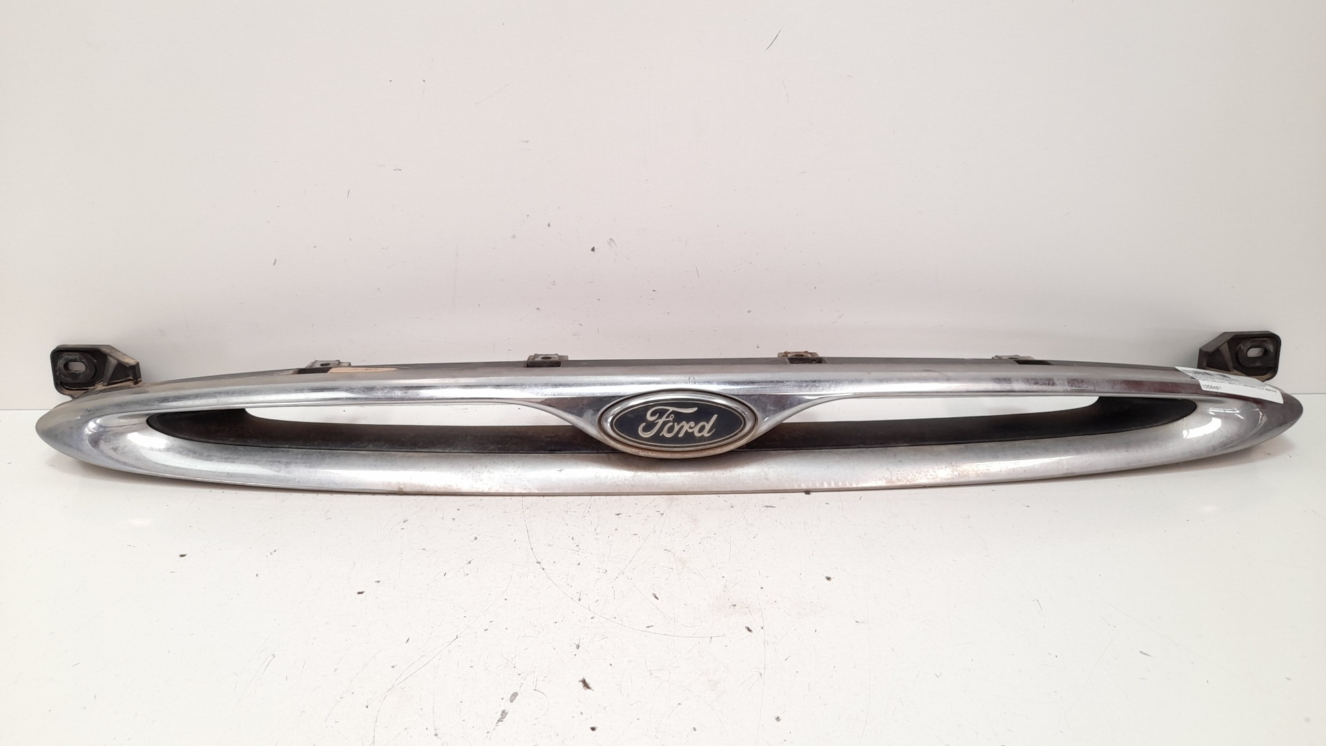 FORD Radiator Grille 1058481 24116302