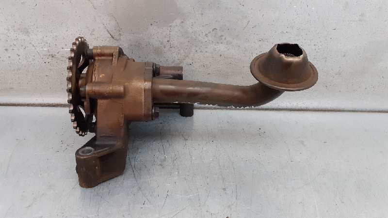 PEUGEOT Bora 1 generation (1998-2005) Oil Pump 06A115105B 22032698