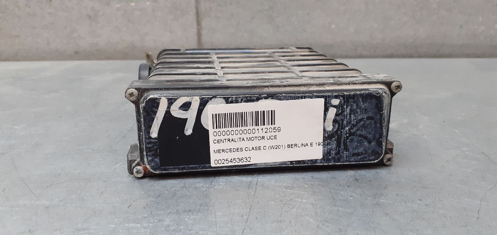 BMW 190 (W201) 1 generation (1982-1993) Calculateur d'unité de commande du moteur 0025453632 24120512