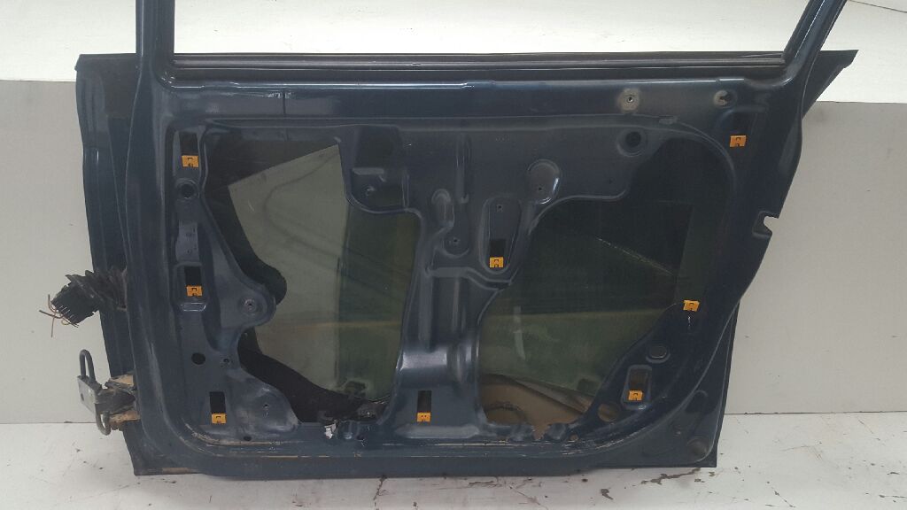 CHEVROLET Leon 2 generation (2005-2012) Front Right Door 1P0831056A 21992679