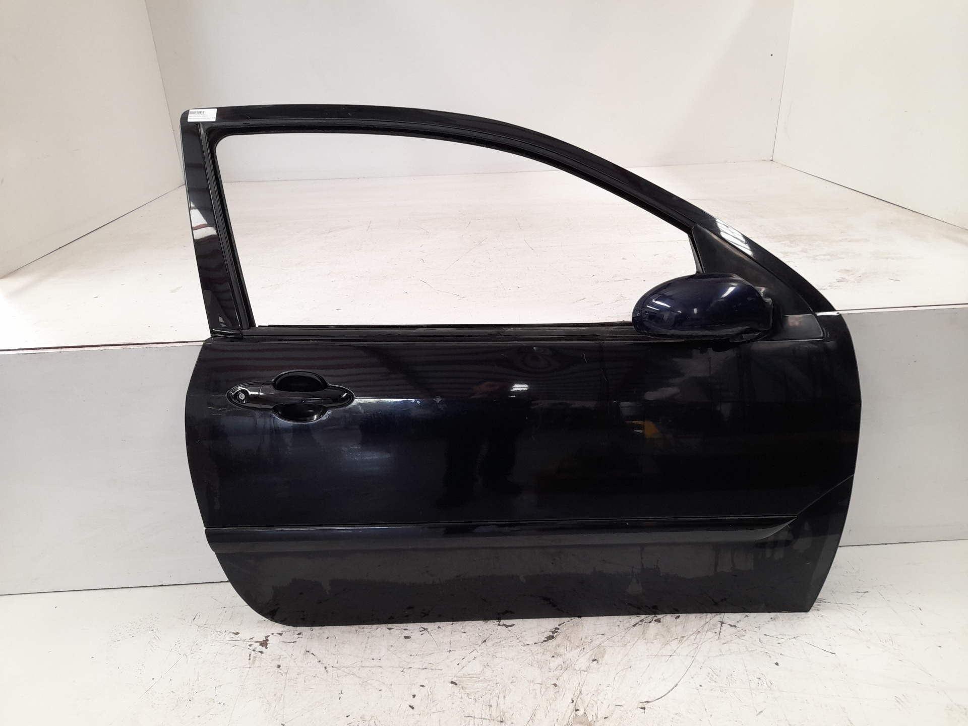 PEUGEOT Focus 1 generation (1998-2010) Front Right Door AZULOSCURO 22349623