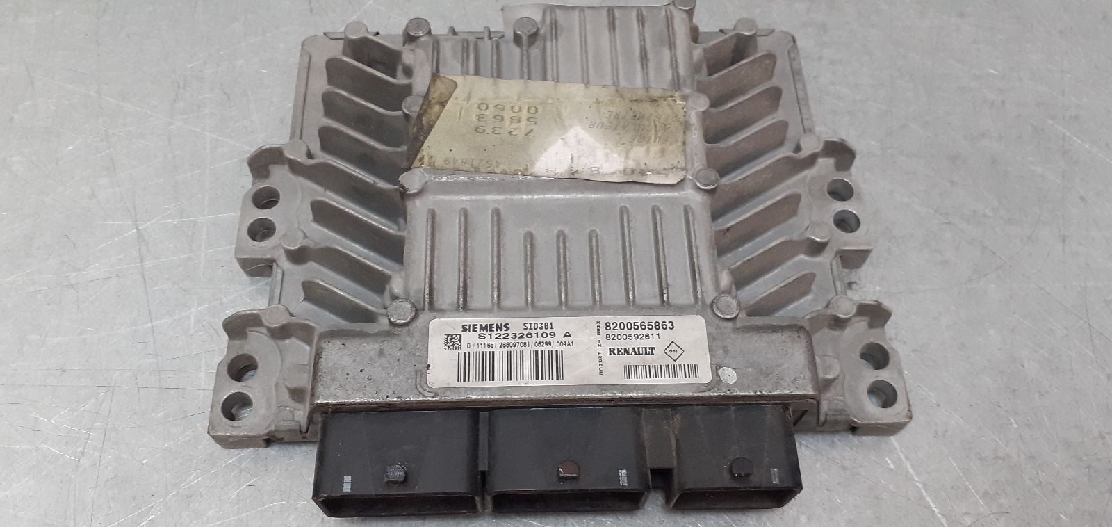 RENAULT Scenic 2 generation (2003-2010) Engine Control Unit ECU 8200565863 24120167