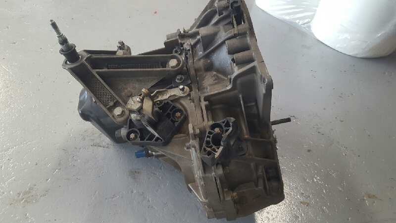 RENAULT Clio 2 generation (1998-2013) Gearbox JH3128 22017813