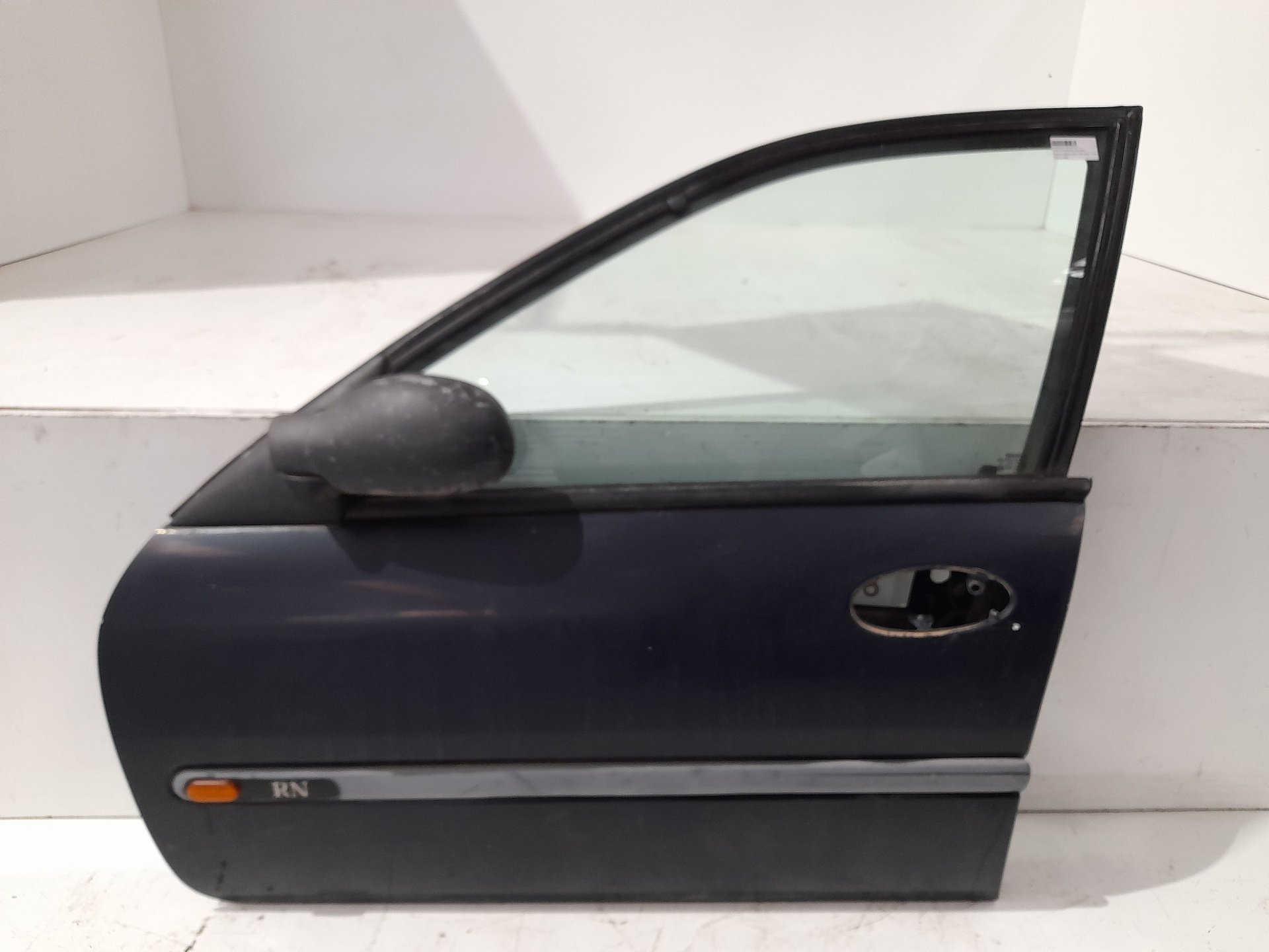 RENAULT Laguna 1 generation (1993-2001) Front Left Door 7751471385 22052983