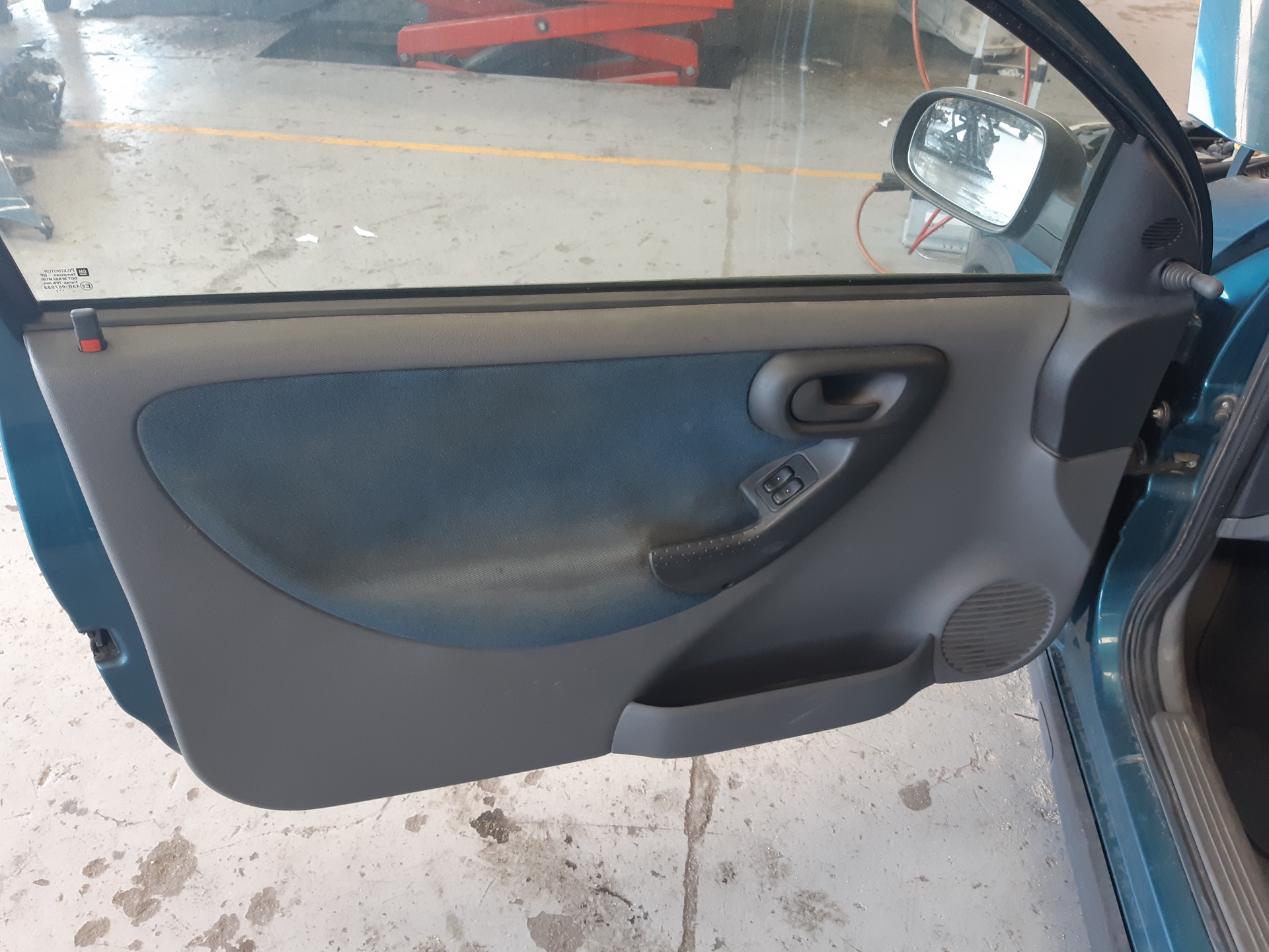 VAUXHALL Corsa C (2000-2006) Bagklappe bagklappe AZUL 24535247