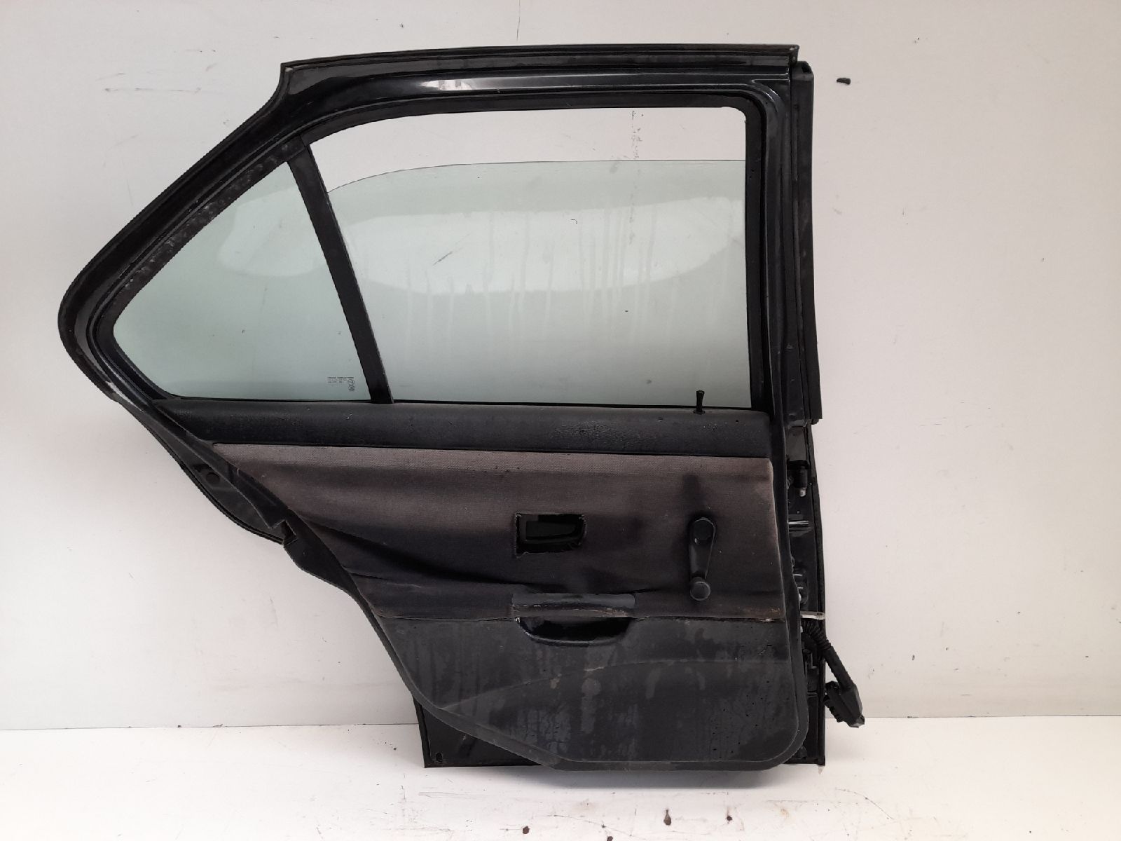 MAZDA 3 Series E36 (1990-2000) Aizmugurējās kreisās durvis 41528185427 25237516