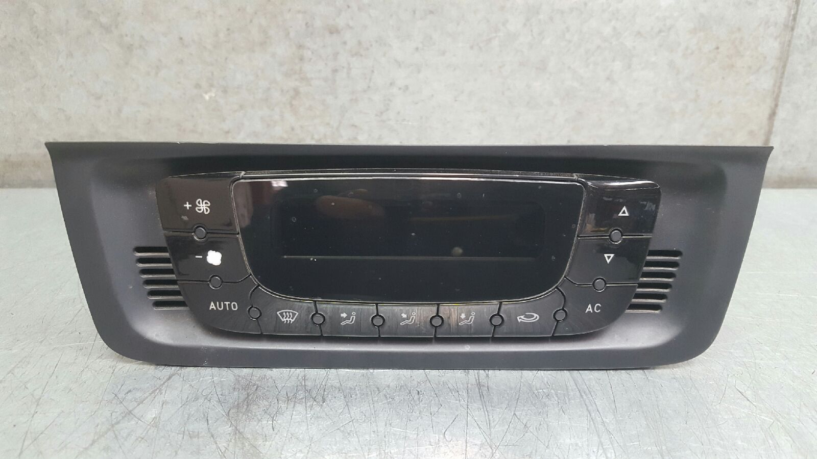 ALFA ROMEO Ibiza 3 generation (2002-2008) Climate  Control Unit 6J0820043A 25234381