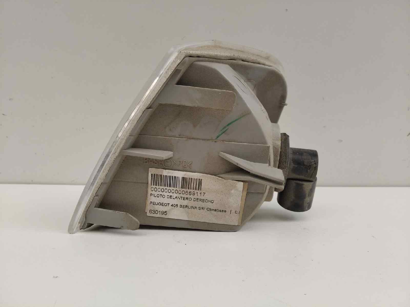 HYUNDAI 405 1 generation (1987-1996) Front Right Fender Turn Signal 630195 25253589