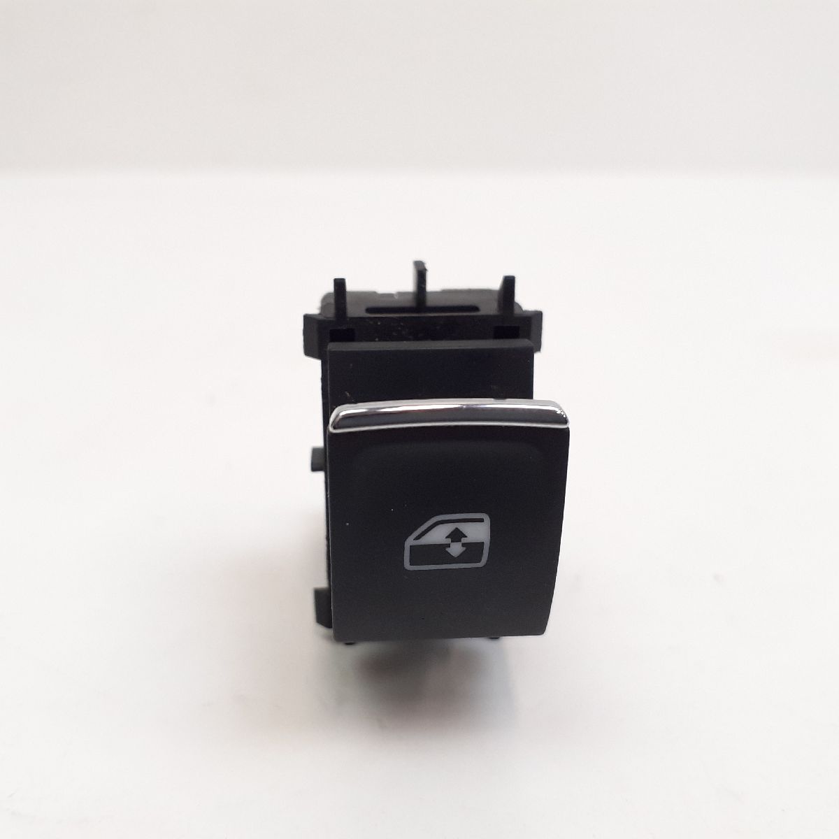 SEAT Altea 1 generation (2004-2013) Front Right Door Window Switch 5G0959855R 24080913