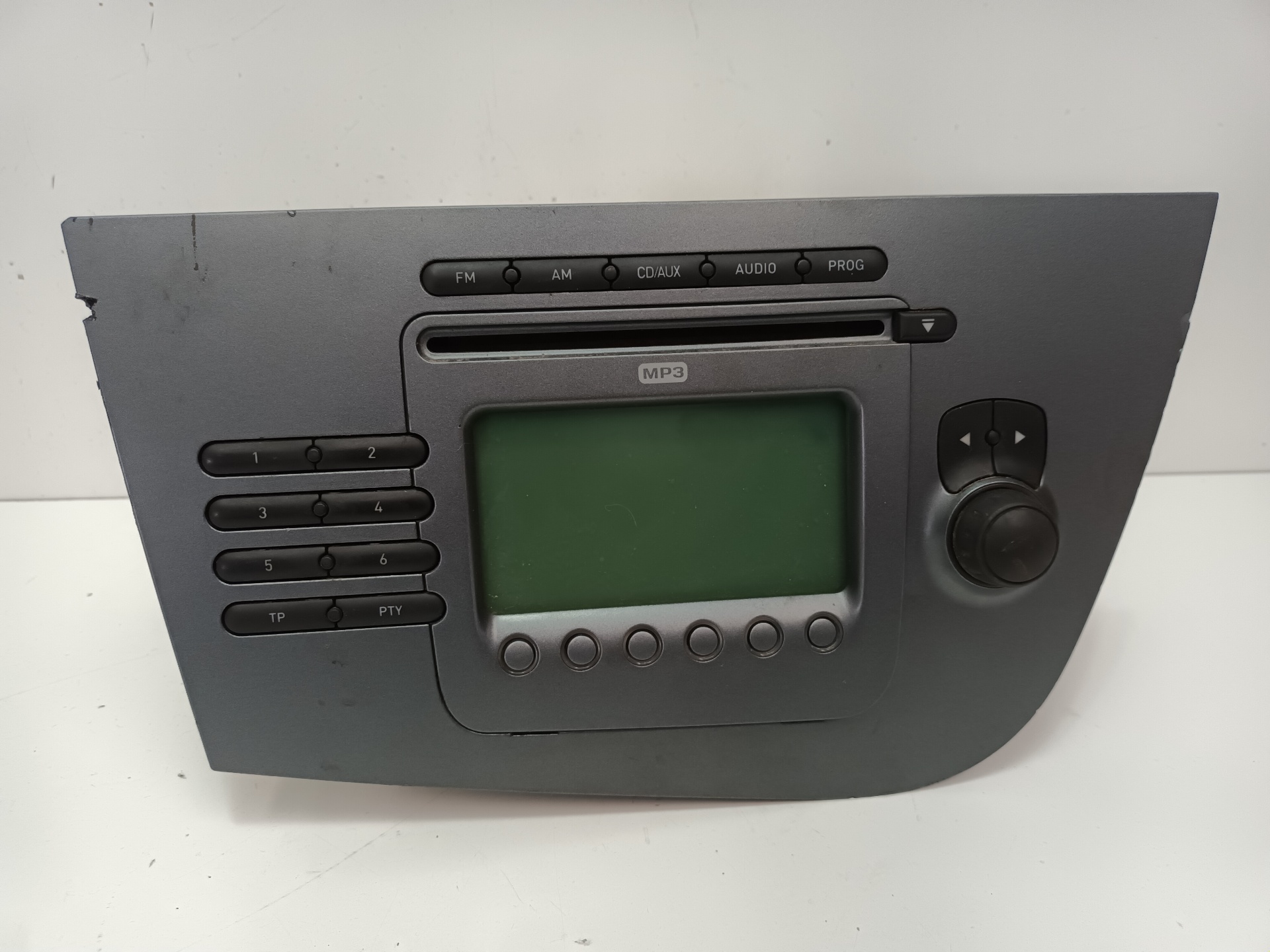 CHEVROLET Leon 2 generation (2005-2012) Music Player Without GPS 1P1035186B 21969721