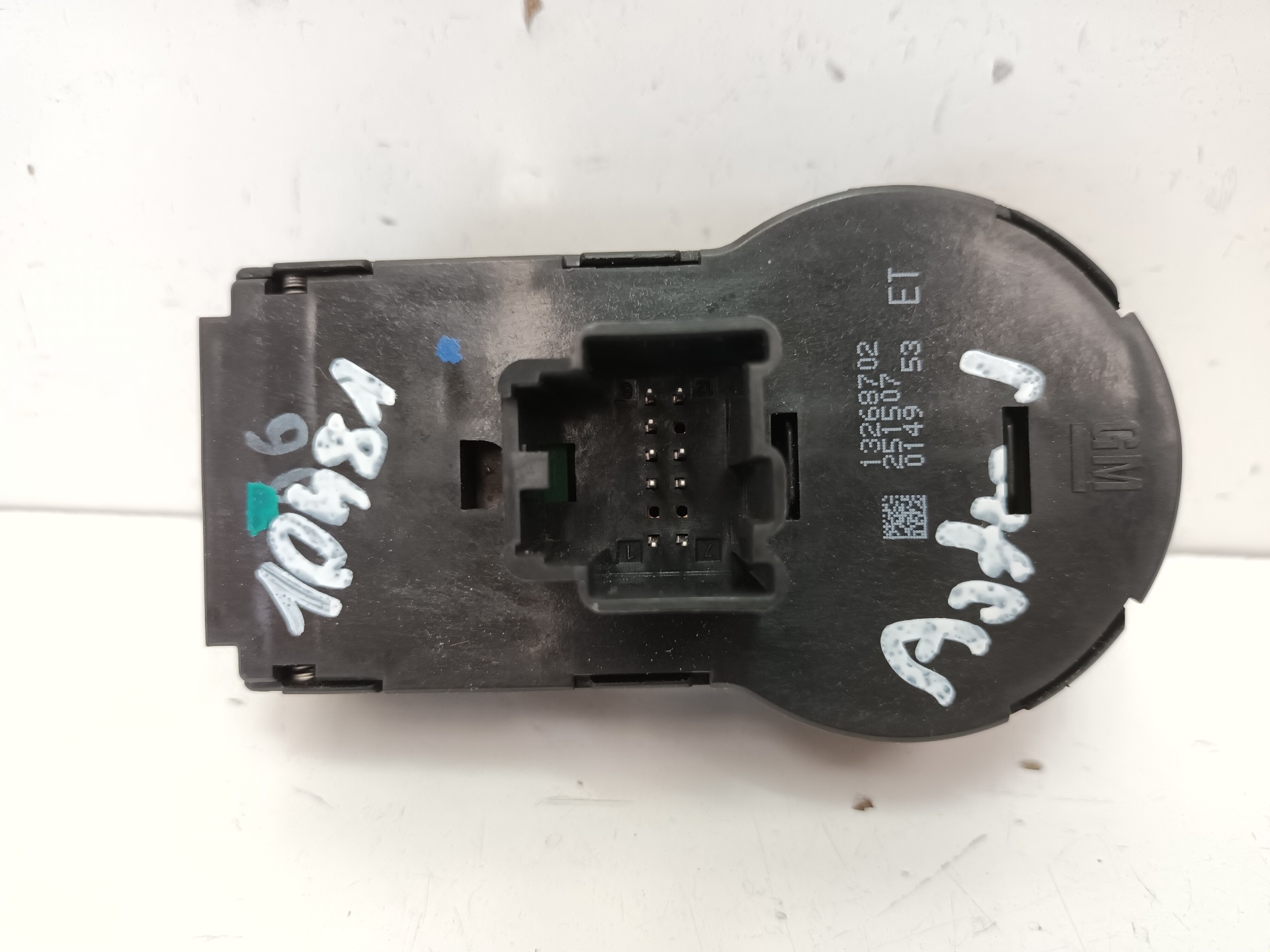 OPEL Astra J (2009-2020) Unitate de control comutator faruri 13268702 22354366