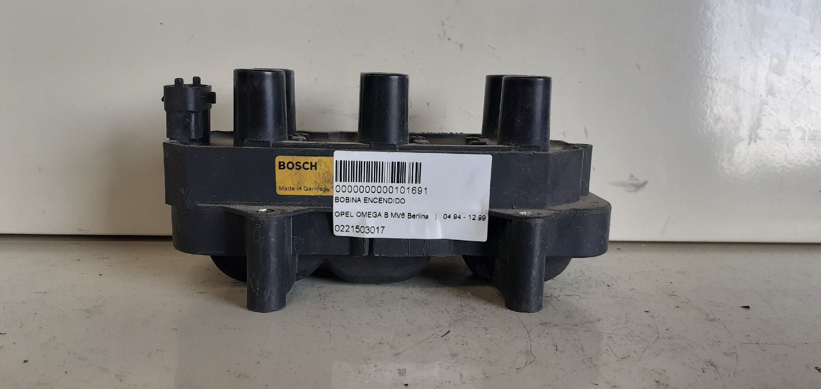 OPEL Omega B (1994-2003) High Voltage Ignition Coil 0221503017 25280823