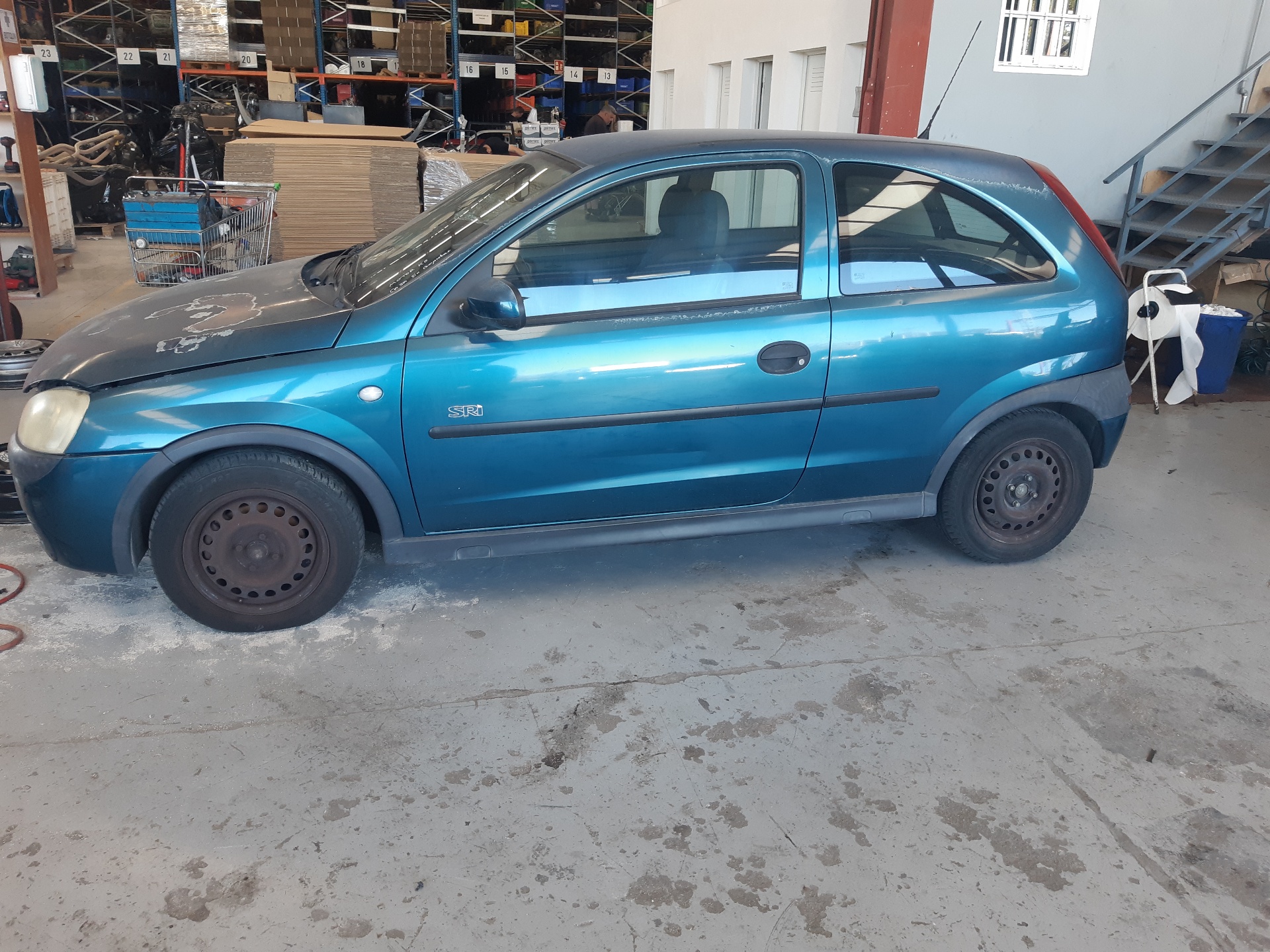 VAUXHALL Corsa C (2000-2006) Крышка багажника AZUL 24535247