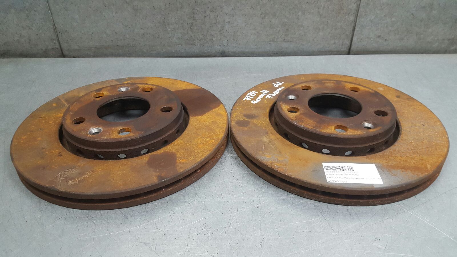RENAULT Front Right Brake Disc 402060010R 22004787