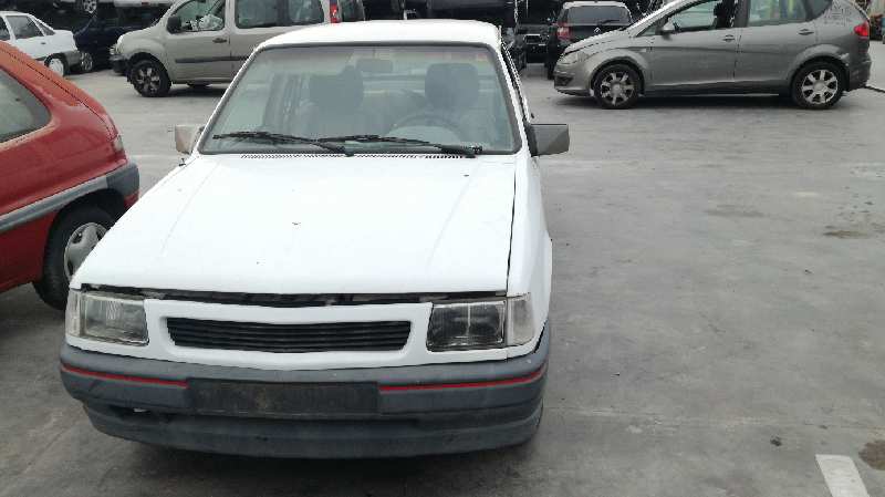 OPEL Corsa A (1982-1993) Стартер 93184533 24073981