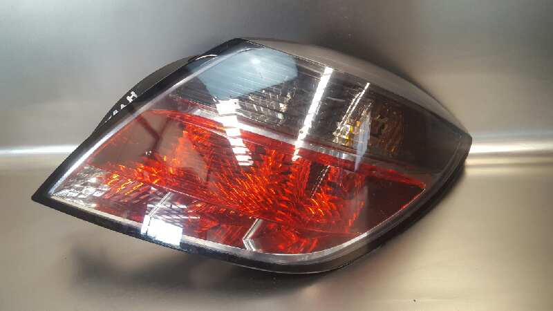 OPEL Astra J (2009-2020) Rear Right Taillight Lamp 24451834 25242101