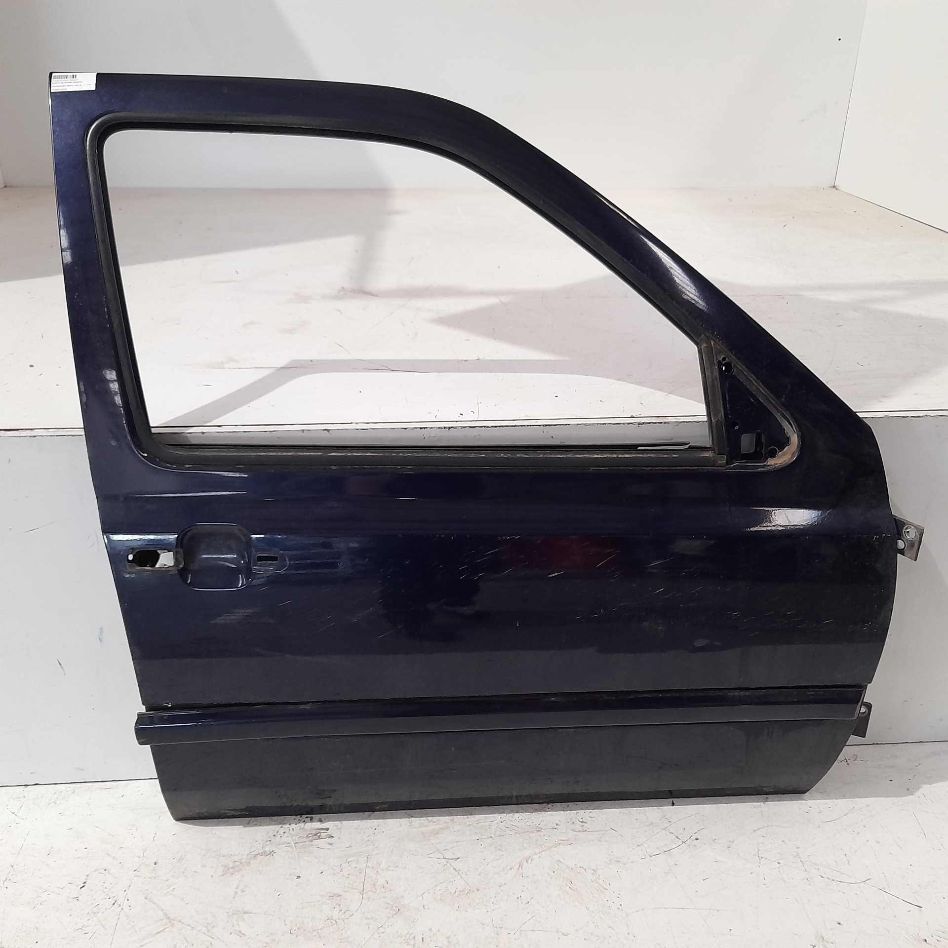 VOLKSWAGEN Vento 1 generation (1992-1998) Front Right Door 1H4831052R 24109467