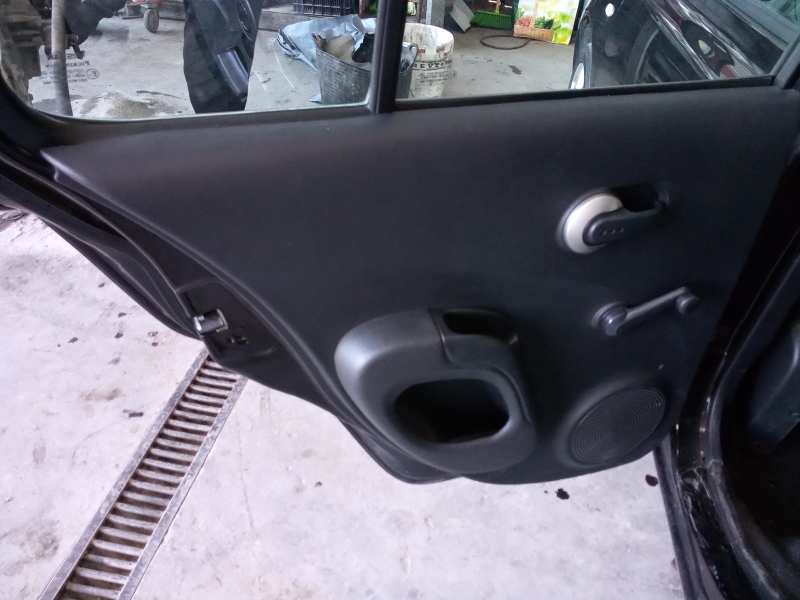 SEAT Micra K12 (2002-2010) Кронштейн ручки передней левой двери 5010800006 24077353