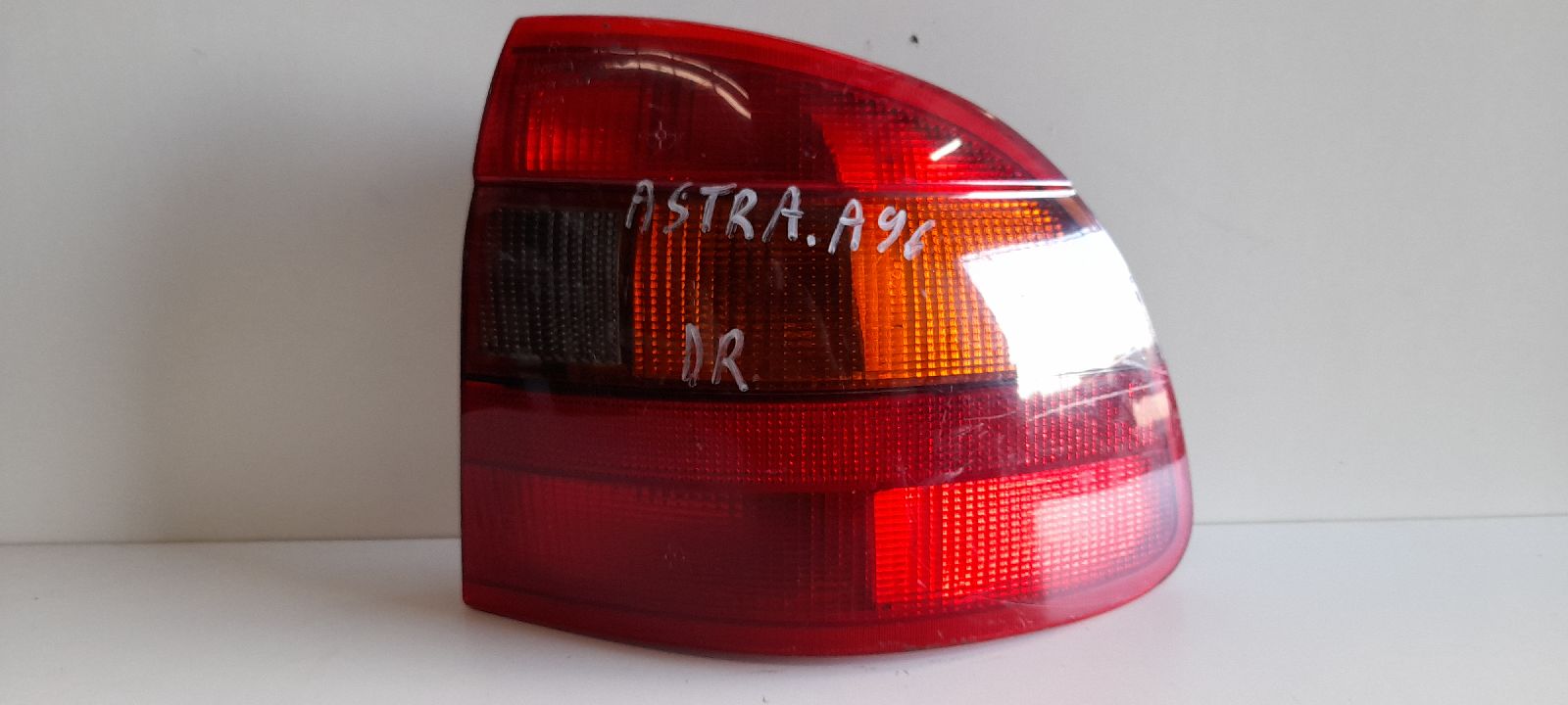 OPEL Astra F (1991-2002) Rear Right Taillight Lamp 90421971 21976248