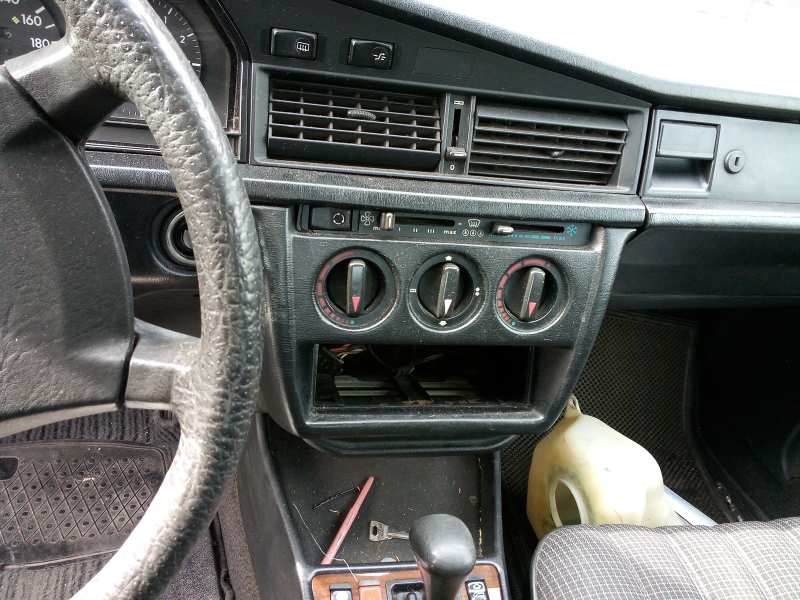 BMW 190 (W201) 1 generation (1982-1993) Рулевая Pейка 24548128