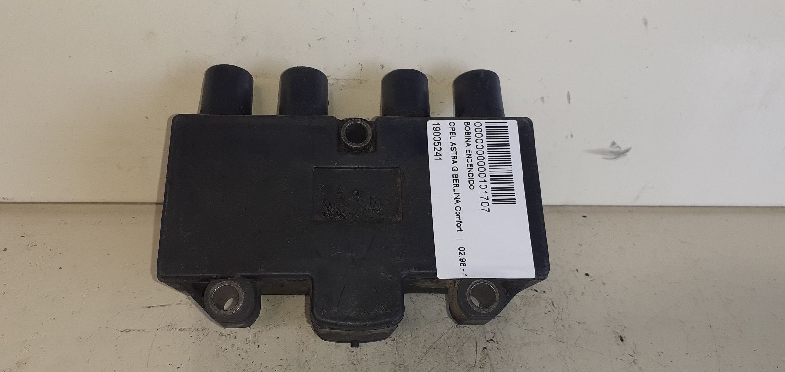 VAUXHALL Astra H (2004-2014) High Voltage Ignition Coil 19005241 25280809