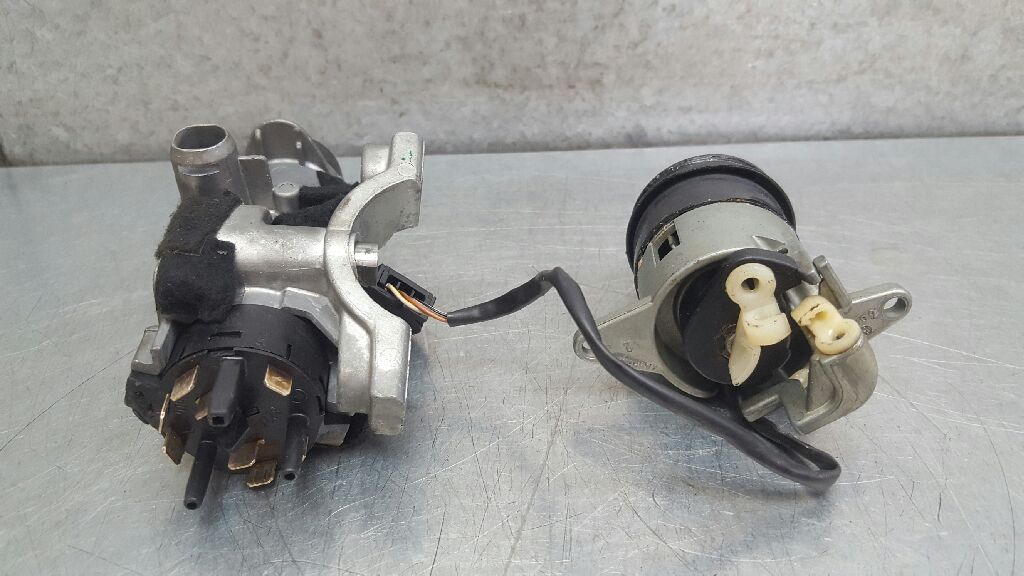 TOYOTA A8 D2/4D (1994-2002) Ignition Lock 4D0905851 24075571