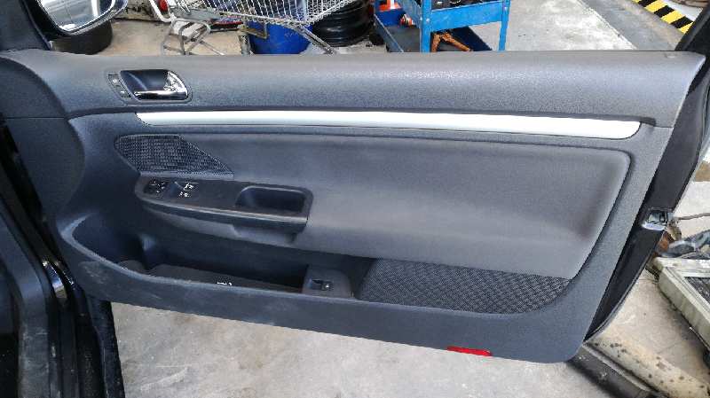 VOLKSWAGEN Golf 5 generation (2003-2009) Шкив коленчатого вала 04L105243 24062653