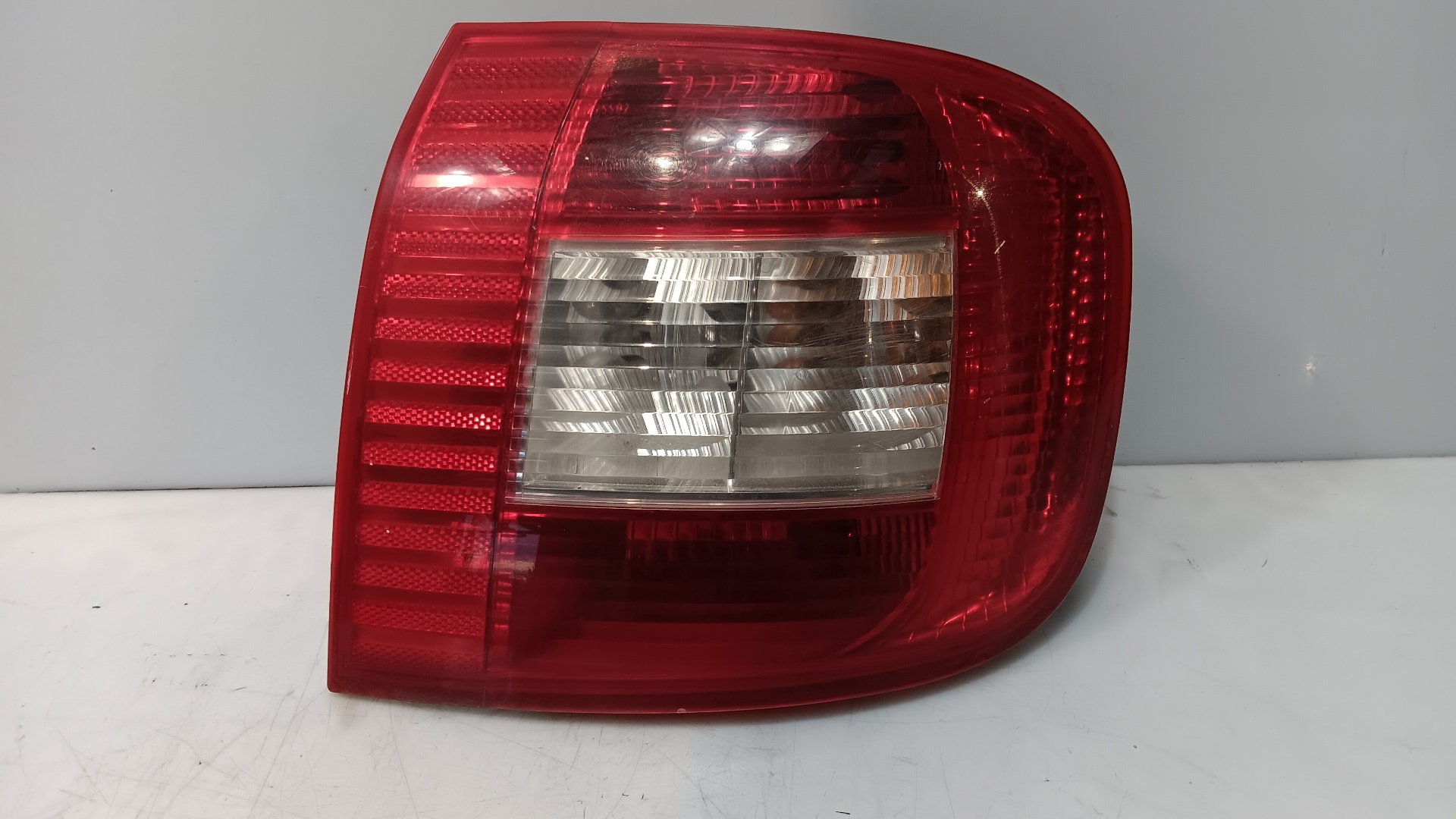 Scheinwerfer hinten rechts 51720552 de Fiat Multipla nuevo 2005-2007 - pieza usada