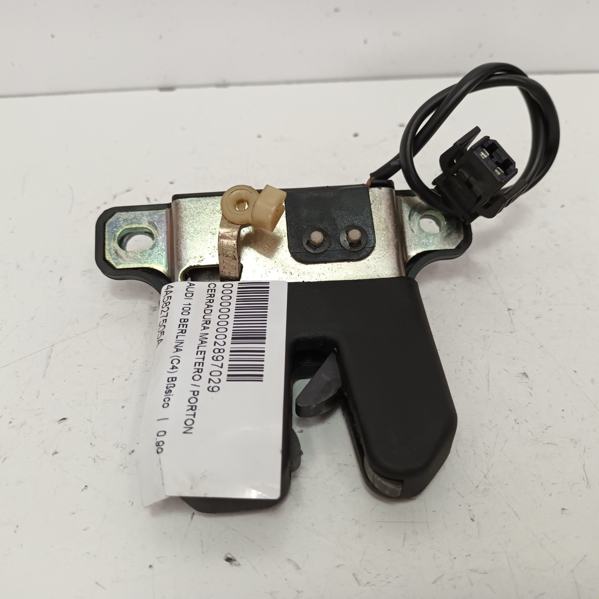 AUDI 100 4A/C4 (1990-1994) Tailgate Boot Lock 4A5827505A 25275651