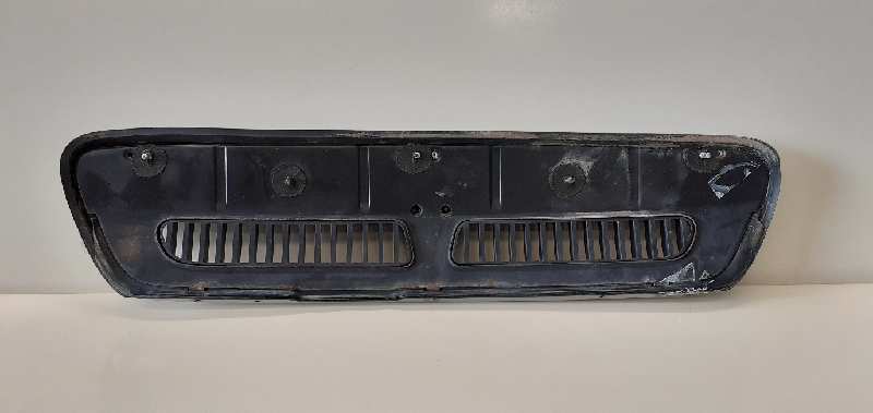 ROVER 200 XW (1992-1999) Grila radiatorului CROMADA 24088559