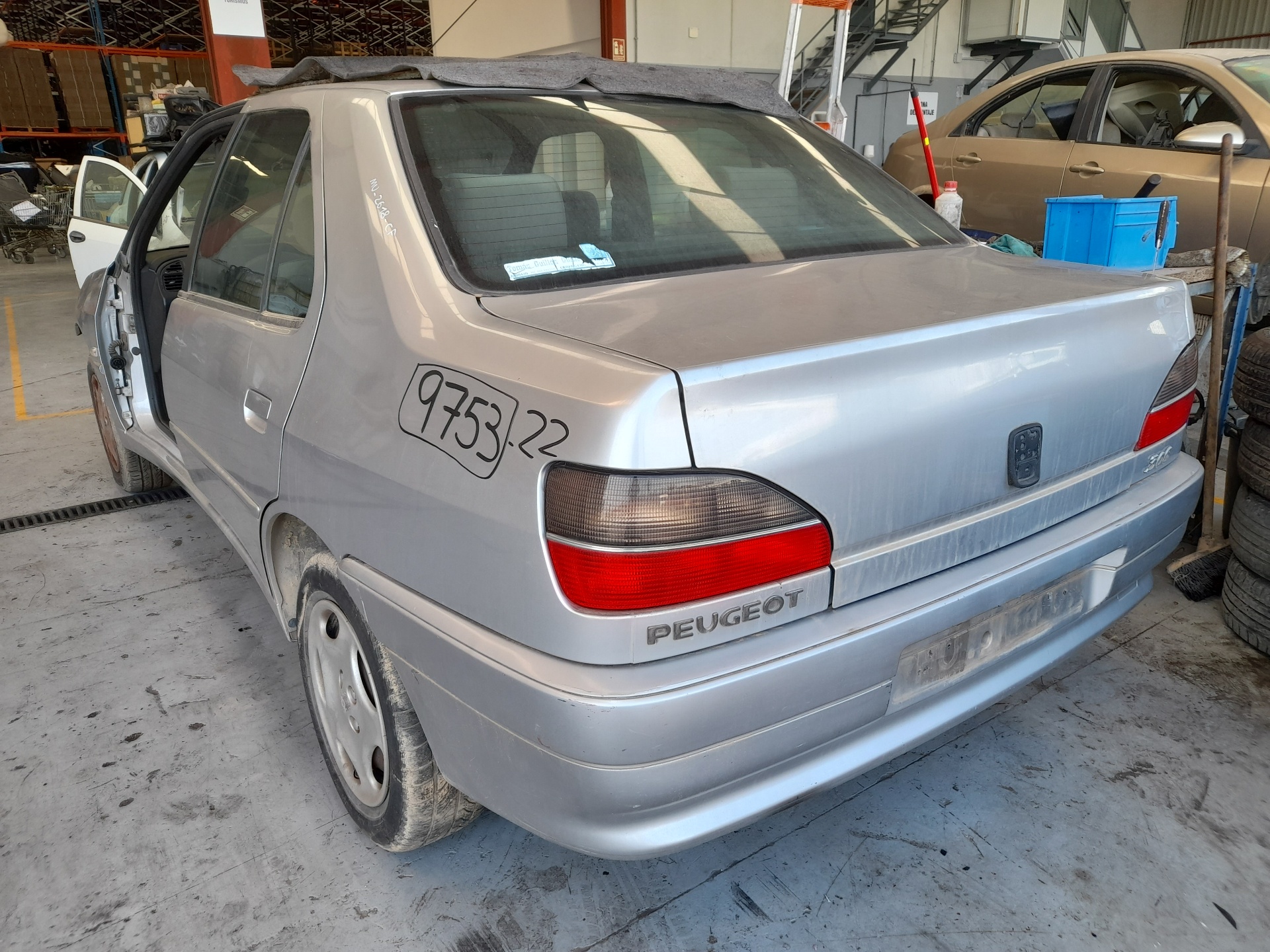 PEUGEOT 306 1 generation (1993-2002) Насос гидроусилителя 9636070380 24118236