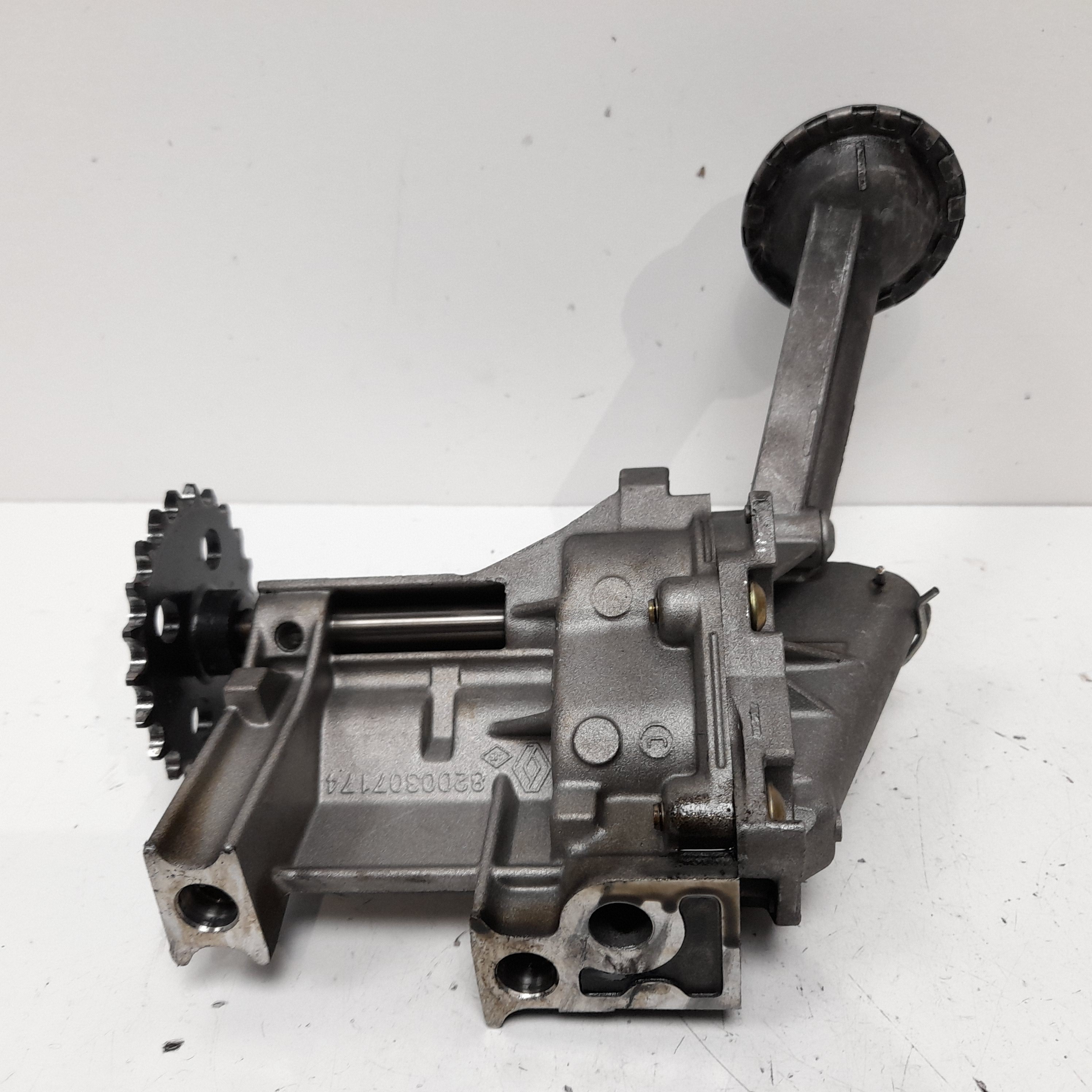 RENAULT Megane 2 generation (2002-2012) Oil Pump 7700600532, 7700600532 22041329