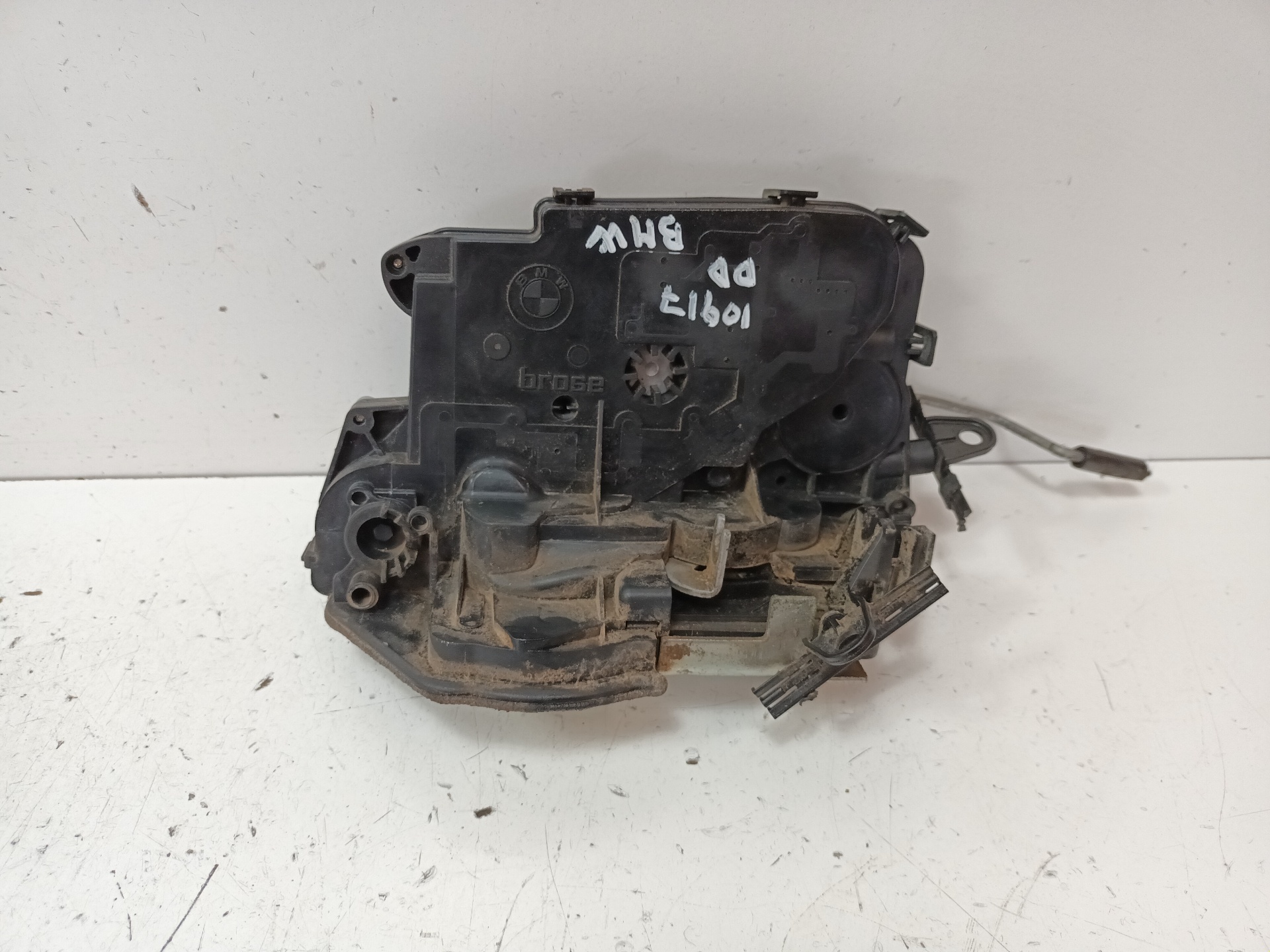 BMW 3 Series E90/E91/E92/E93 (2004-2013) Främre höger dörrlås 7059974 22776832